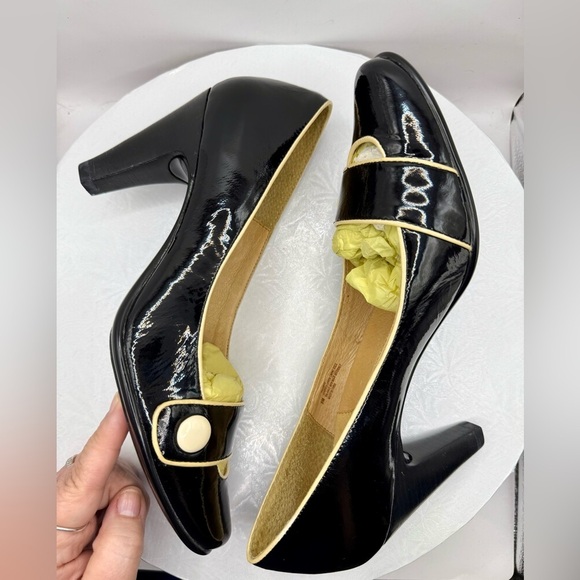 EUC IOB Sofft Magnolia Black Patent Leather Heels | Comfort Pumps | Size 9 - Picture 7 of 10